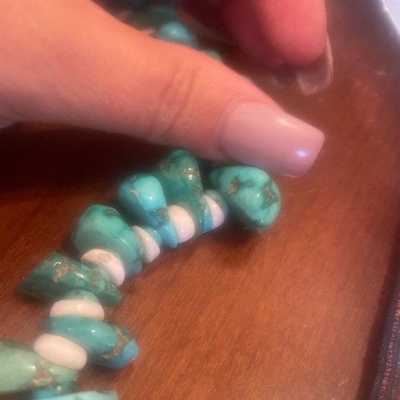 Vintage family heirloom. Mid-1960s. Lone Mountain Turquoise -28 inches long. - Picture 8 of 8